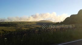 Eyewitness films Winter Hill fire near Bolton