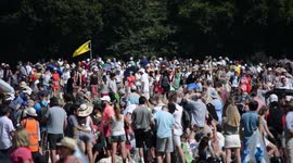 Thousands queue for Wimbledon tickets in sweltering heat