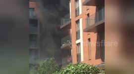 Newsflare Edit - Big flat fire next to W Hampstead stn, growing fast https://t.co/558xBZHD5f