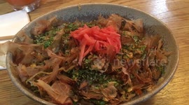 Creepy bowl of ramen noodles looks alive