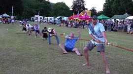 American tourists compete against Scots in epic tug of war battle during Highland Games