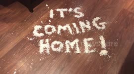 Waiter at County Durham curry house waiter drops rice for it to spell ... 'it's coming home!'