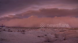 Dramatic footage captures massive dust storm in Arizona