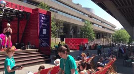 Drag life drawing class on London’s South Bank