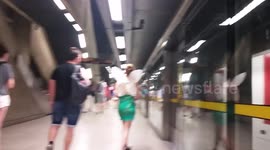 Tinkerbell In Canary Wharf Station