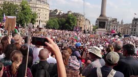 Londonders protest Trump's UK Visit in Trafalgar Square