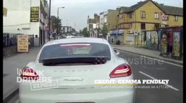 Caught on dash cam, driver in a Porsche robbed at knife point by idiots on mopeds, London.