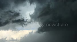 Video shows eerie storm clouds rolling in as tornadoes approach central Iowa