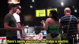 Prankster group shocks bystanders with 'everything is electrified' trick