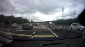 Car swerves off big roundabout (Sheriffhall) almost causing collision