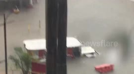 Newsflare Edit - Jeepney passenger bus caught in flood in Philippines