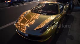 Golden Lamborghini spotted near Hyde Park