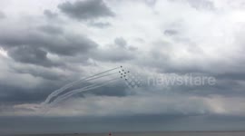 Red Arrows and Crowds  @ Great Yarmouth Air  show 16th June 2018 Part 1