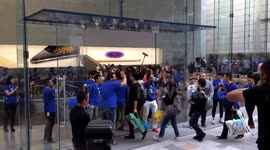 iPhone 6 launch countdown at Apple store in Japan