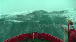 Huge wave hits ship in North Sea