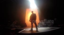 Kanye West Performs