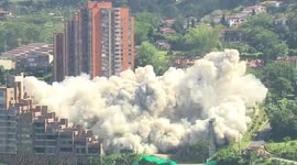 Implosion Edificio Space Medellin 23/09/2014 HD