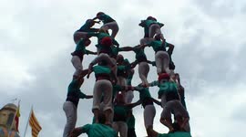 Amazing human pyramid at Barcelona festival