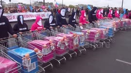 Protest against gay couples' access to IVF in France