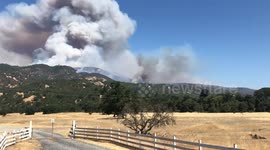Large plumes of smoke from Mendocino Complex fire captured by resident