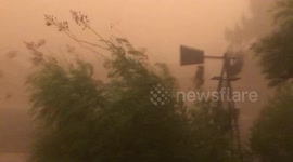 Massive dust storm hits Phoenix, Arizona