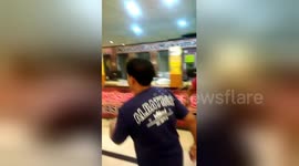 Newsflare Edit - Bali shoppers flee as earthquake hits