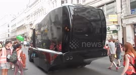 Mysterious vehicle spotted cruising down London streets during Men in Black shooting