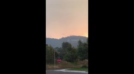 B 747 tanker working on Trabuco Canyon Fire