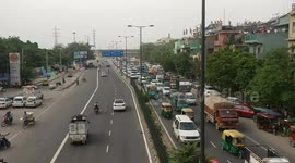 New Delhi traffic in Majnu Ka Tilla