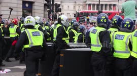 Tommy Robinson supporters clash with police