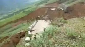 Terrifying scene as mountain road completely collapses after heavy rain