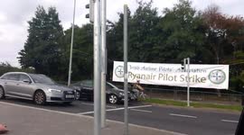 Ryanair pilots on strike outside Dublin airport