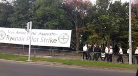 Ryanair pilots on strike outside Dublin airport