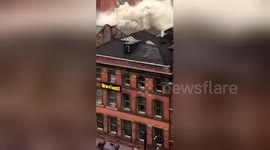 Newsflare Edit - Firefighters tackle large blaze in Manchester's Chinatown