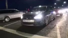 Idiot boy racer doesn't pay attention