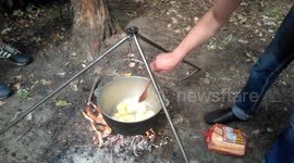 Жарим картошку в масле с мясом и грибами