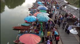Weekend Floating Market in khlong Hae Hatyai Thailand
