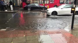 Newsflare Edit - The rain flooding London town