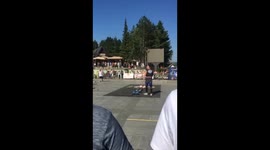 Exciting - dumbells press