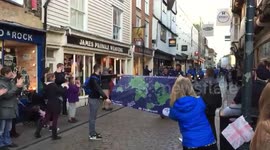 The first duo to ever cycle around the globe - on a TANDEM