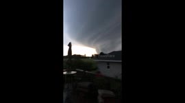Shelf cloud thunderstorm in Illinois