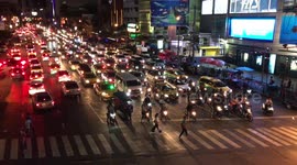 Cars wait at traffic lights like a Formula 1 starting grid