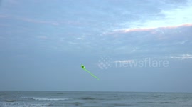 Kite fluctuates higher.