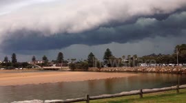 Cool timelapse of a storm brewing over Sydney