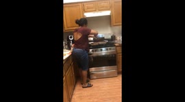 Mom stabs dinner after husband burns it