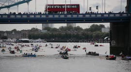 Hundreds of boats participate in the Great River Race in London