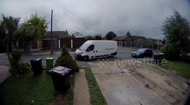 Yodel driver caught on CCTV appearing to 'steal' trainers