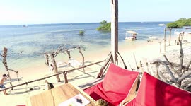Awesome Beach Bar in Nusa Lembongan, Indonesia!