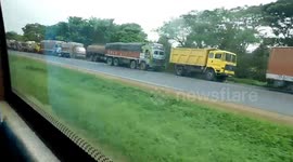 After Bridge collapse In Kolkata Mazerhat . all the havy vaichale lori are stand by on NH2 (in between bardhaman Kolkata national highway) part 2
