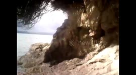 UFO IN VIDEO SHOOT AS I WAS FILMING GEESE IN THE OCEAN